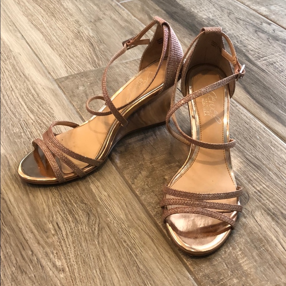 Jewel Badgely Mischka Wedges - Picture 1 of 4